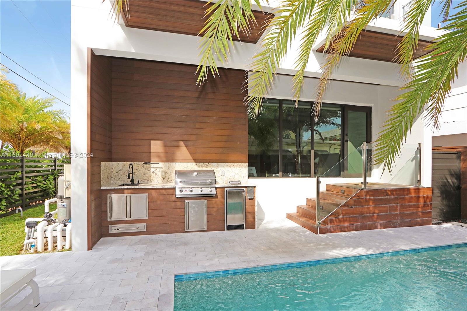 HOLLYWOOD CENTRAL BEACH - Residential