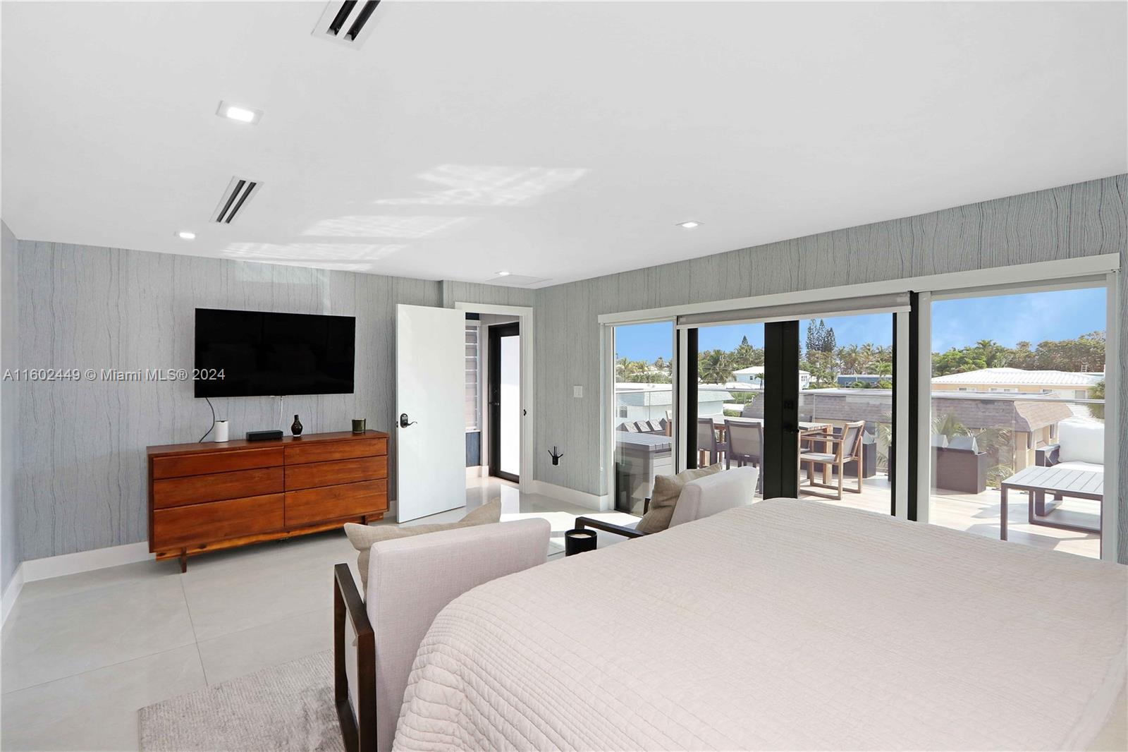 HOLLYWOOD CENTRAL BEACH - Residential