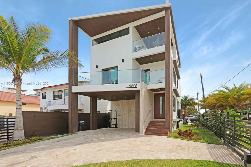 Welcome to your dream home in the heart of Hollywood! This stunning single-family home boasts 4 spacious bedrooms and 3.5 luxurious bathrooms, providing ample space for you and your loved ones to live and entertain in style. Step outside into your own private oasis, complete with a sparkling in-ground pool where you can relax and unwind after a long day. This home is truly a rare find, offering both comfort and elegance in Hollywood. Don't miss your chance to own this exquisite property and start living the Hollywood lifestyle you've always dreamed of. Schedule a showing today and make this beautiful home yours before it's too late!