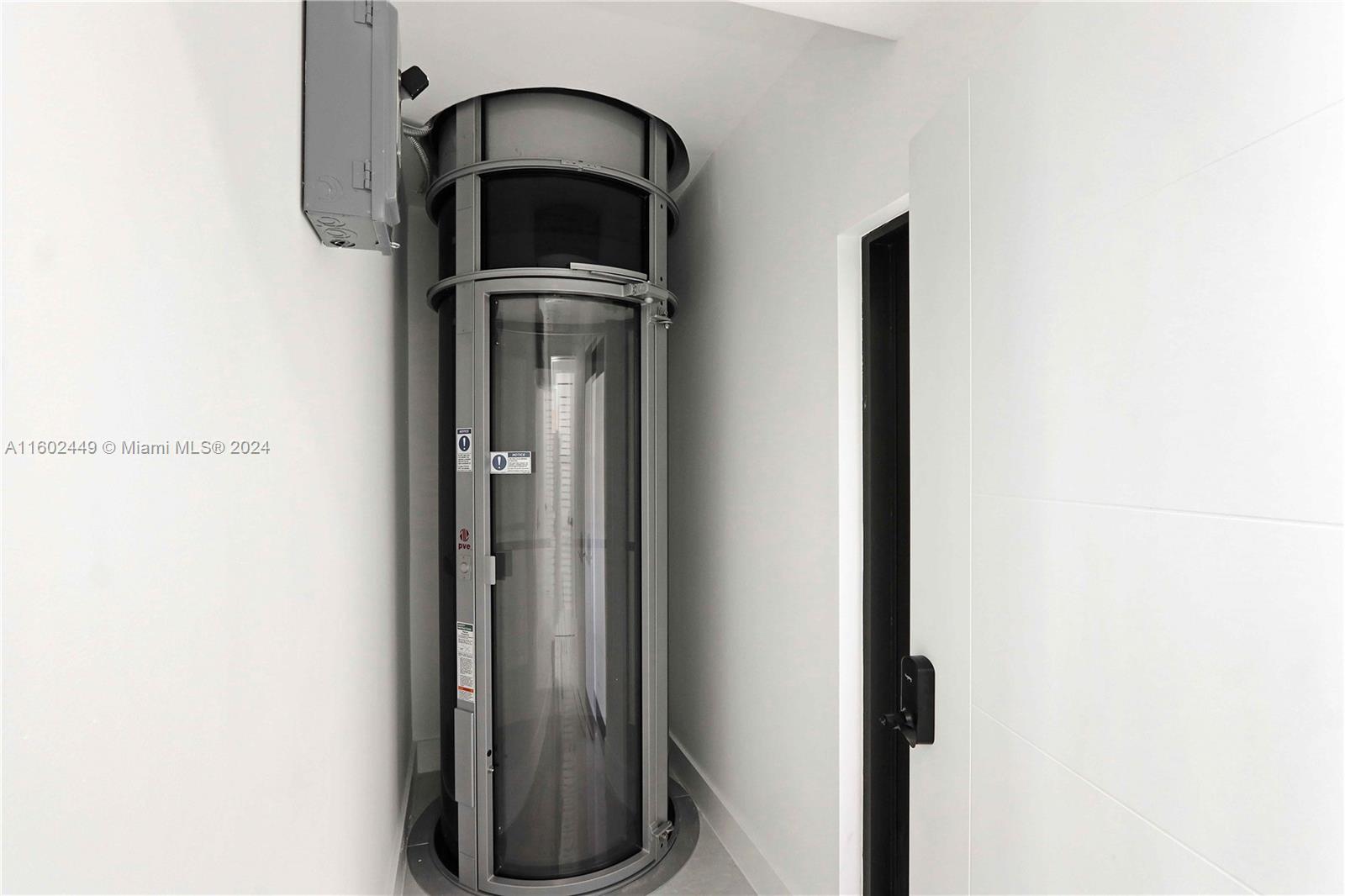 HOLLYWOOD CENTRAL BEACH - Residential