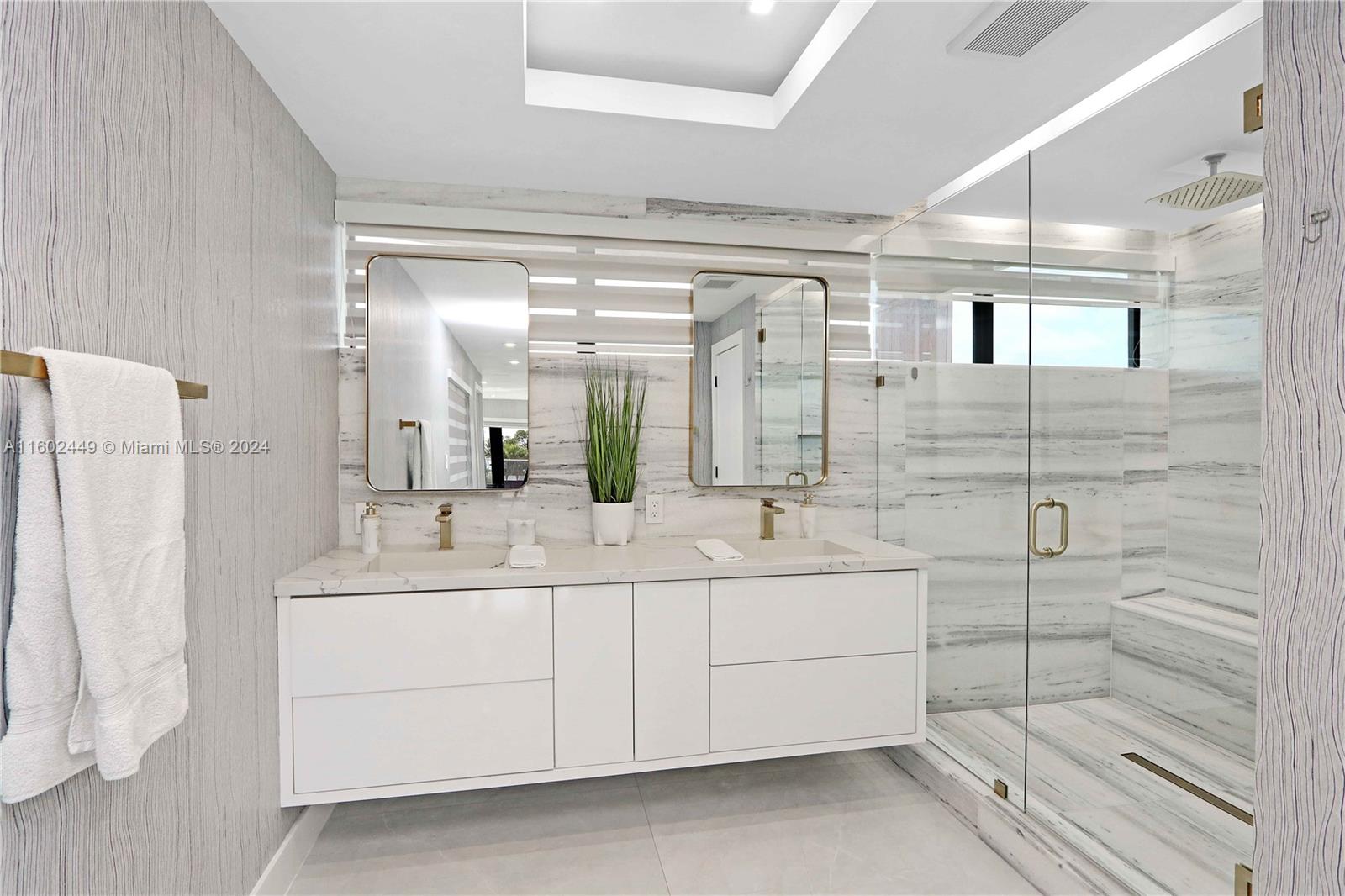 HOLLYWOOD CENTRAL BEACH - Residential