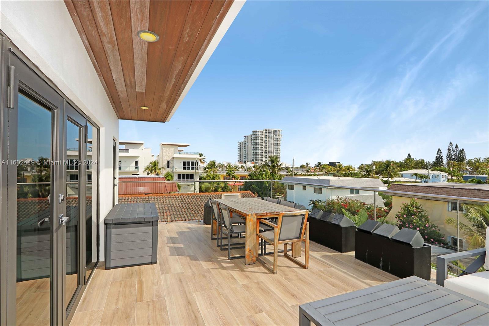 HOLLYWOOD CENTRAL BEACH - Residential