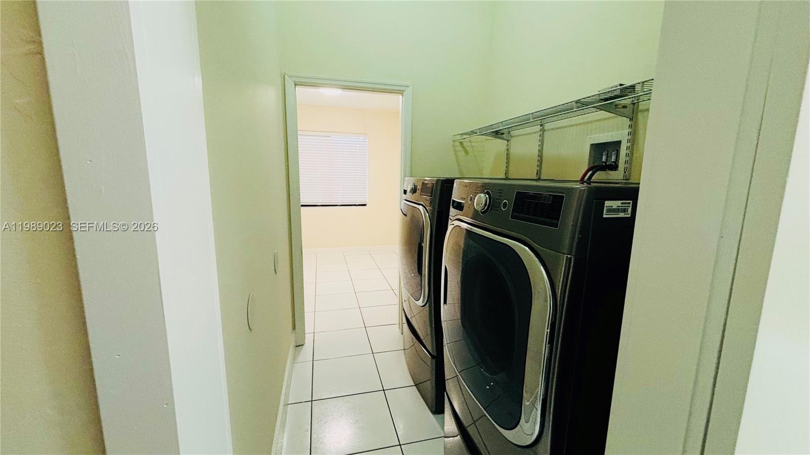 FOREST LAKES ESTATES SEC - Residential Lease