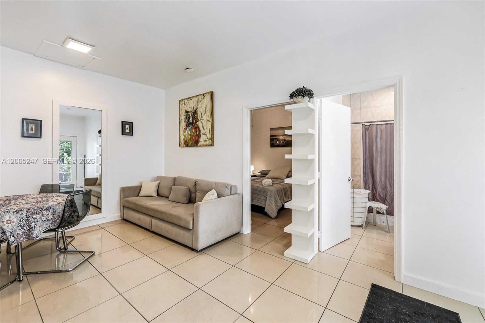 BISCAYNE PARK ESTATES - Residential Income