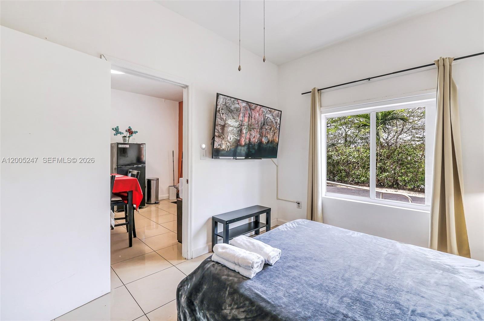 BISCAYNE PARK ESTATES - Residential Income