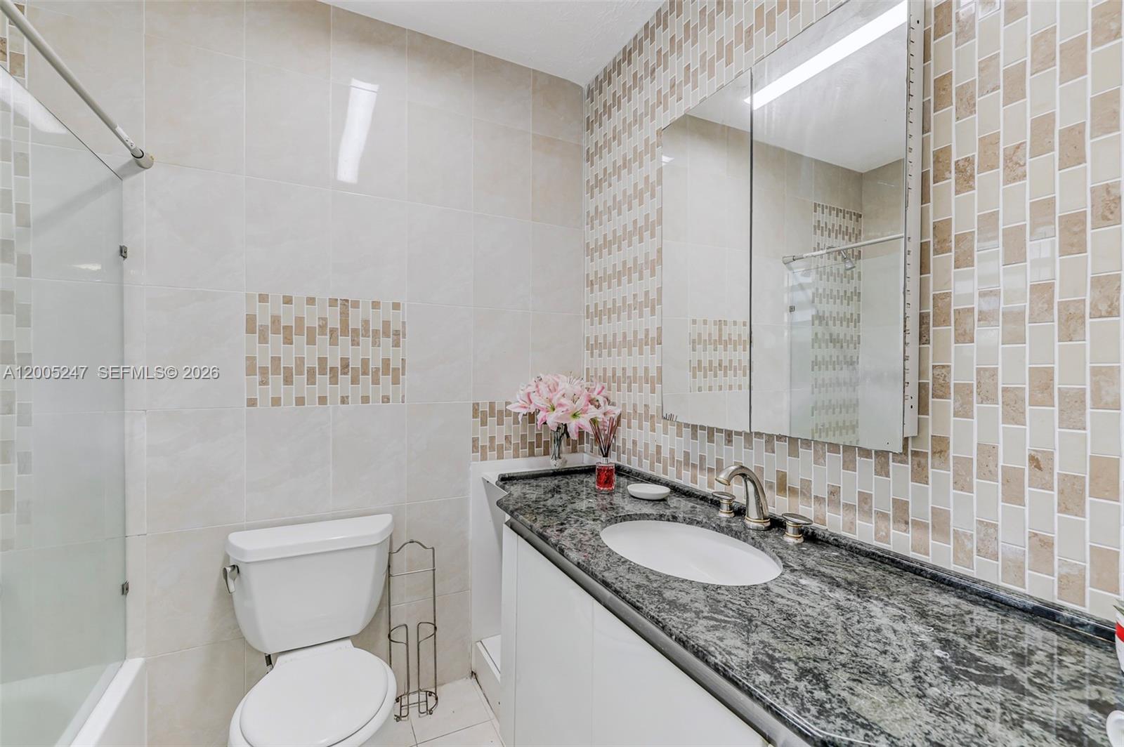 BISCAYNE PARK ESTATES - Residential Income