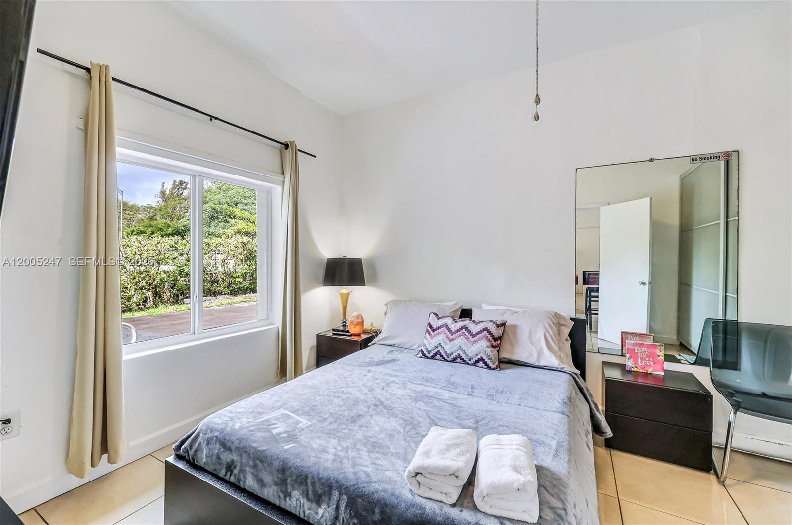BISCAYNE PARK ESTATES - Residential Income