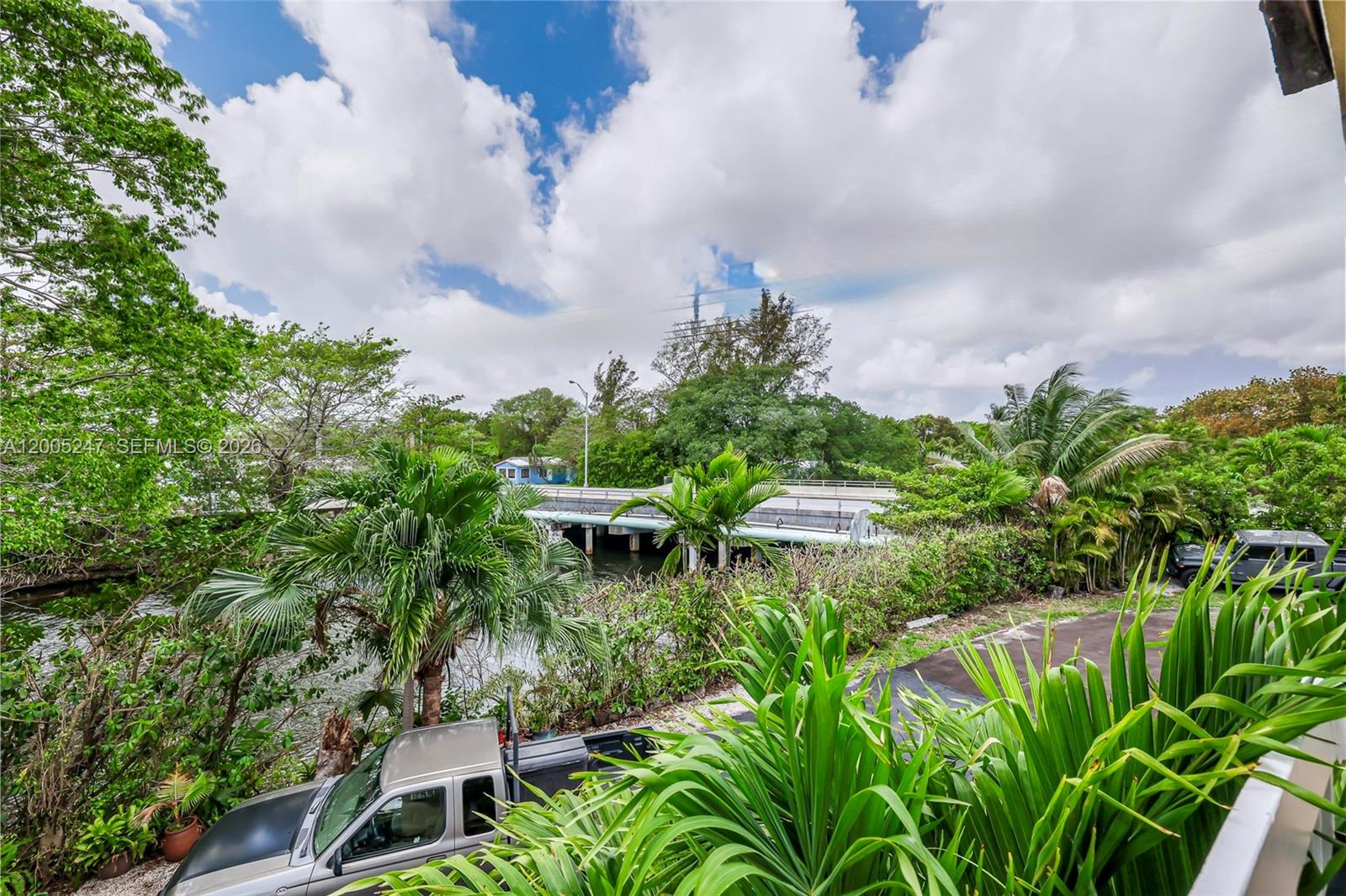 BISCAYNE PARK ESTATES - Residential Income
