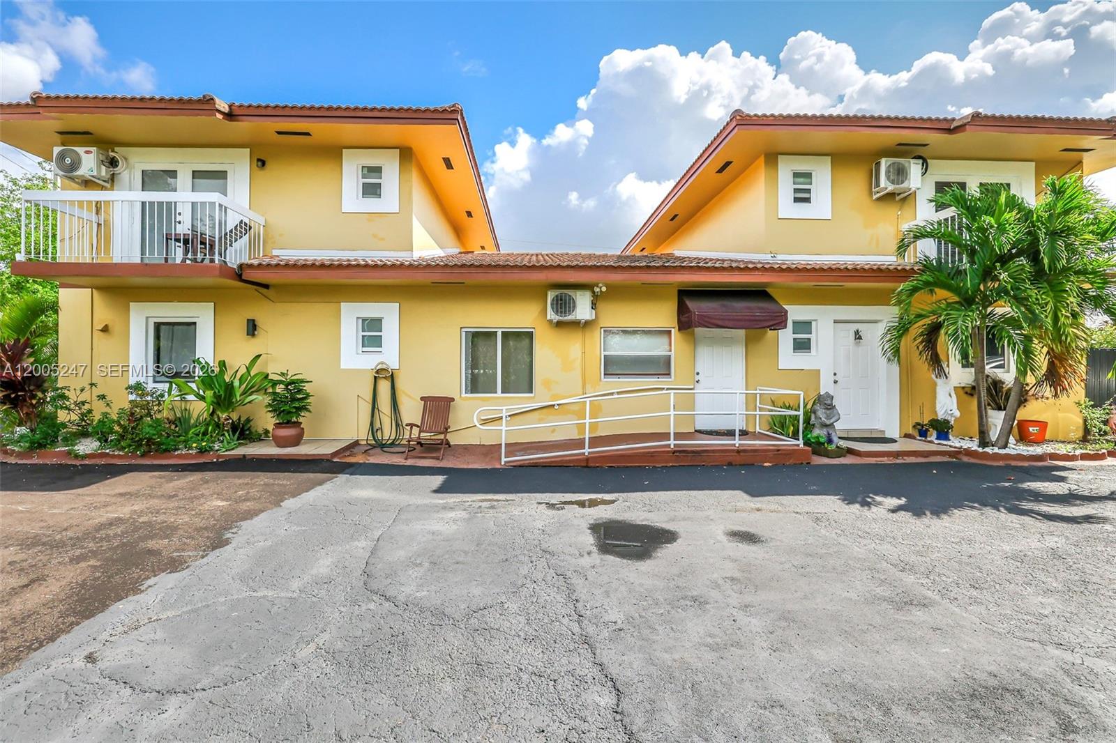 BISCAYNE PARK ESTATES - Residential Income