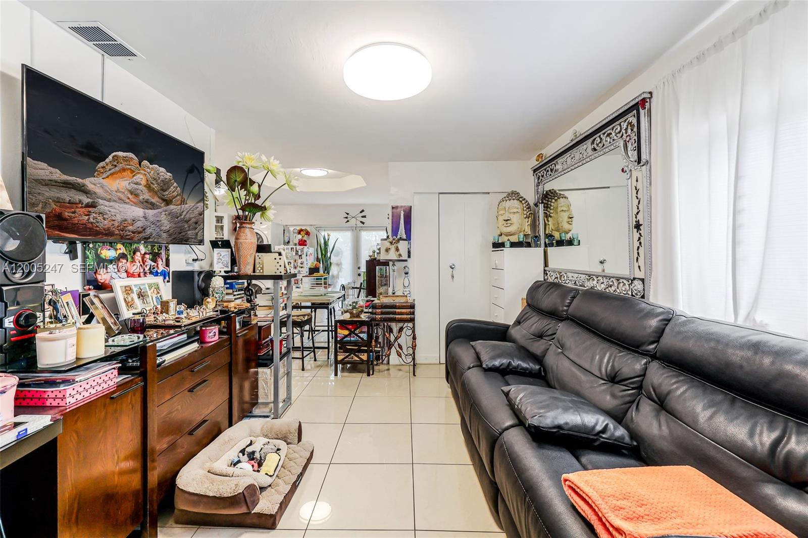 BISCAYNE PARK ESTATES - Residential Income