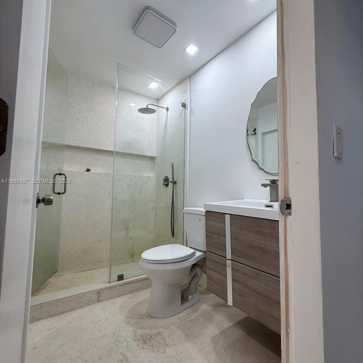 LAKES ON THE GREEN NORTH - Residential