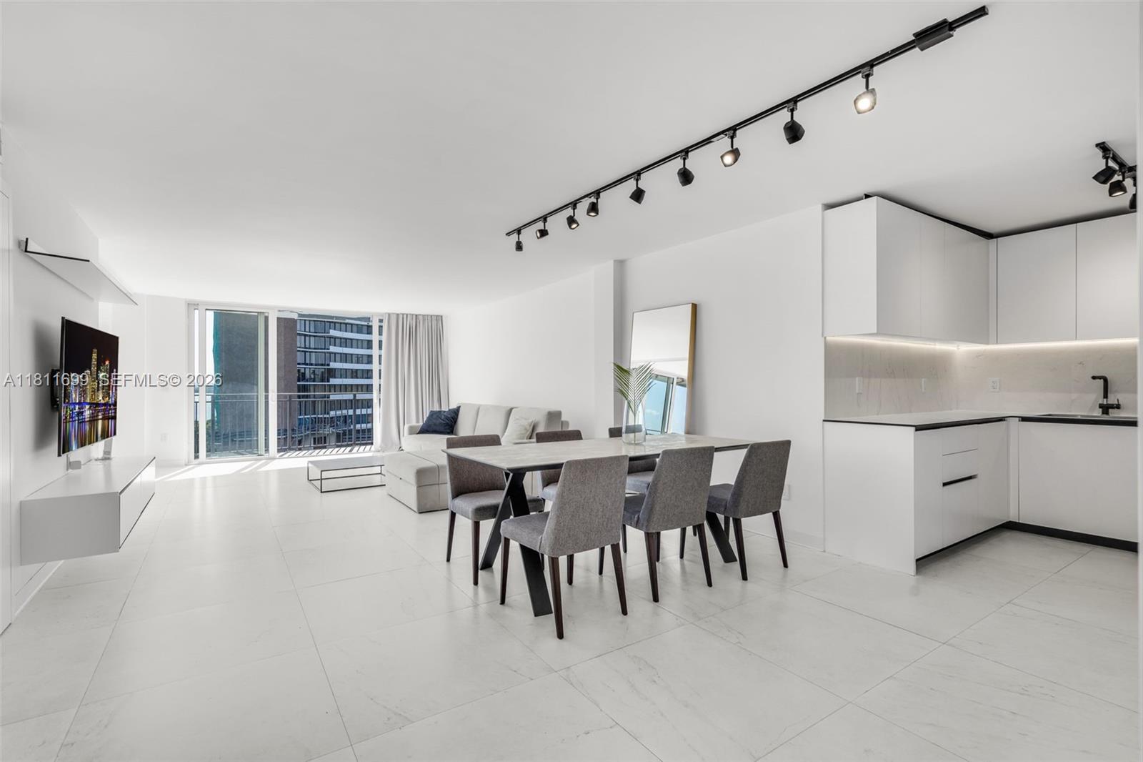 PALM BAY CONDOMINIUM - Residential