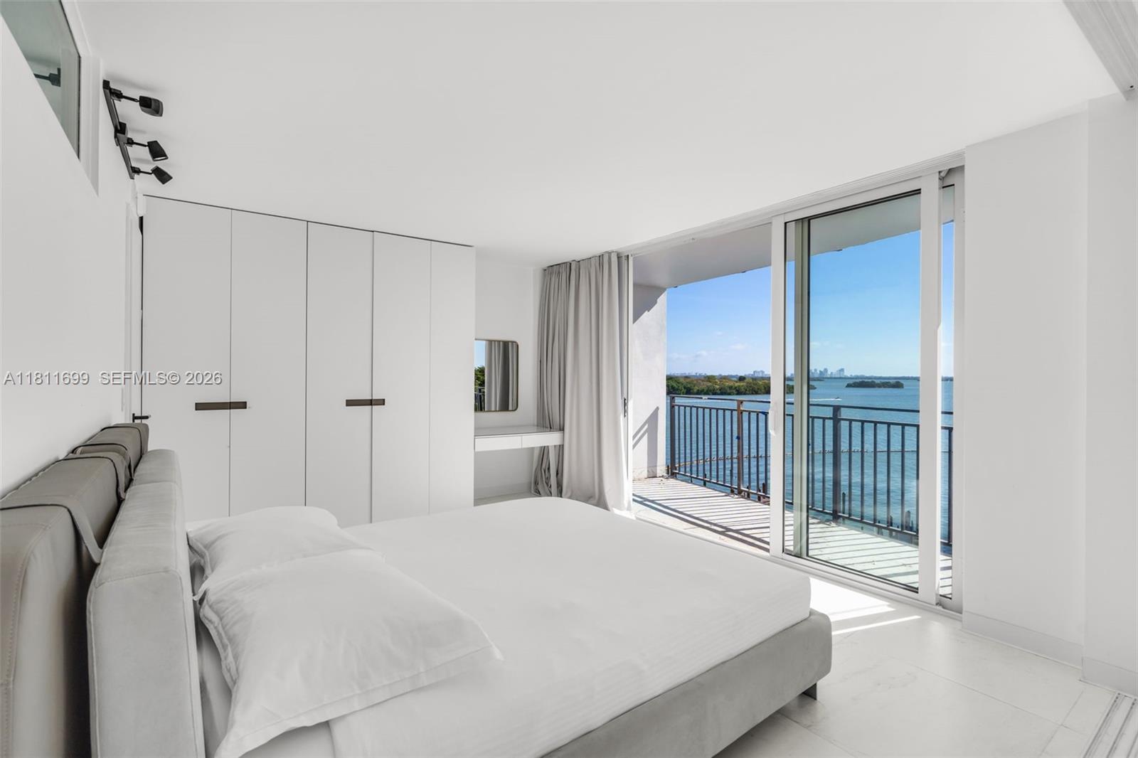 PALM BAY CONDOMINIUM - Residential