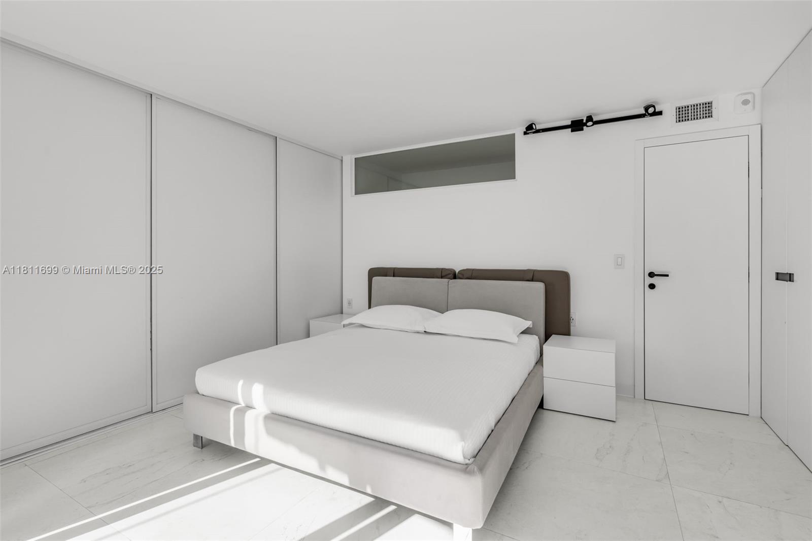 PALM BAY CONDOMINIUM - Residential