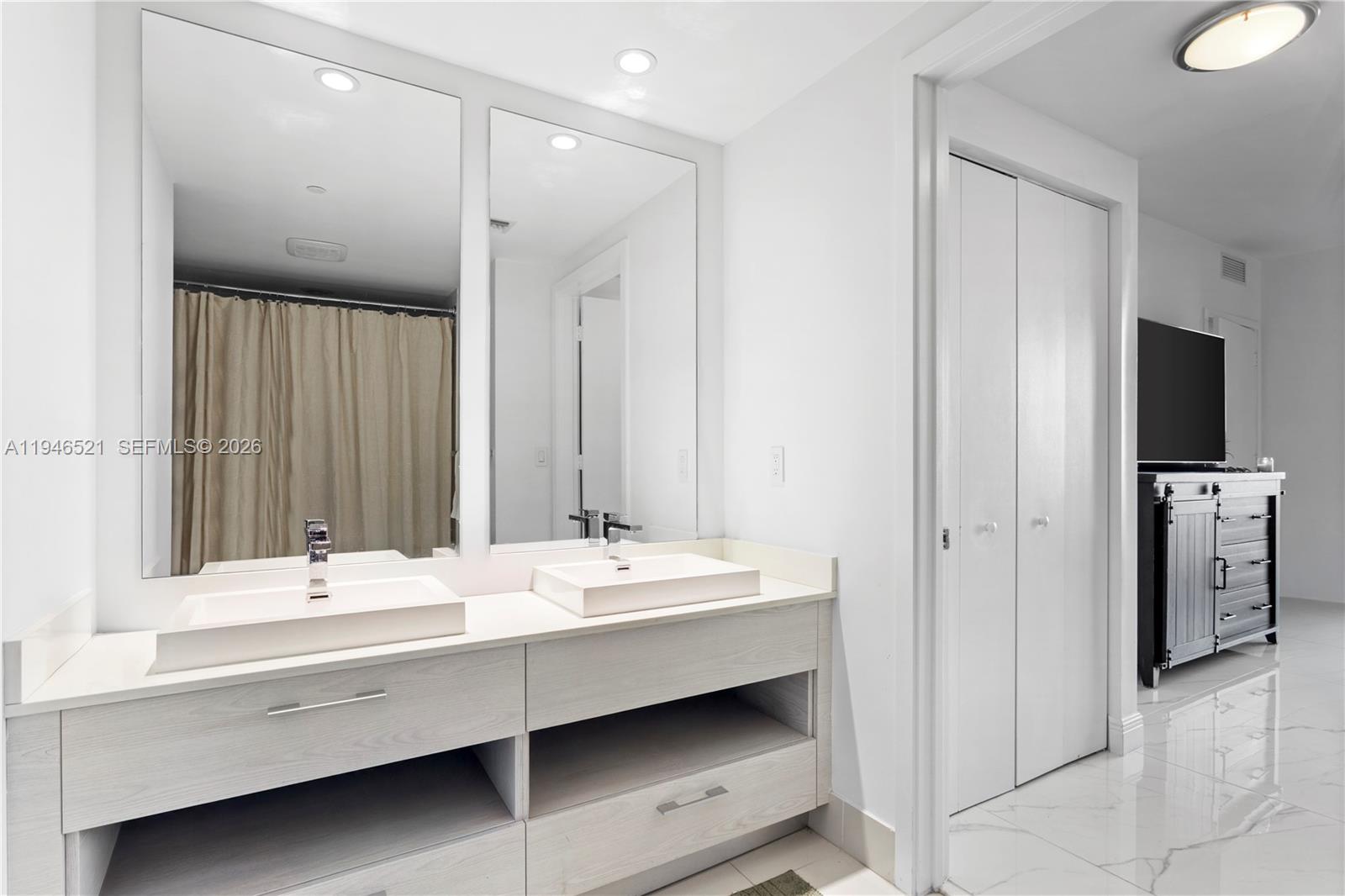 BRICKELL HEIGHTS EAST CON - Residential