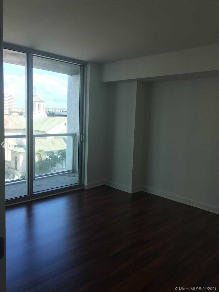 500 BRICKELL EAST CONDO - Residential