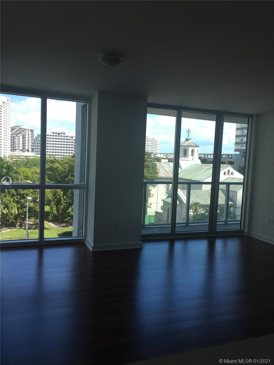 500 BRICKELL EAST CONDO - Residential