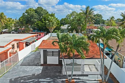 Tiny photo for 7120 SW 21st St, Miami, FL 33155 (MLS # A12005440)