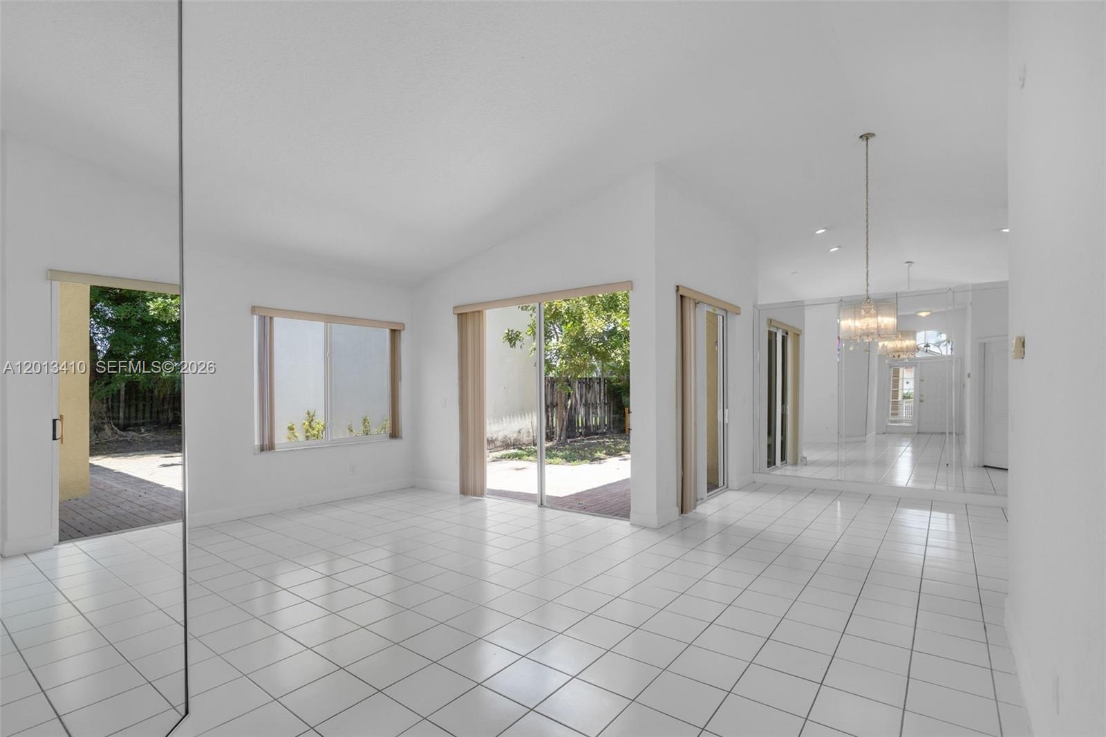 COSTA VERDE SEC 1 - Residential