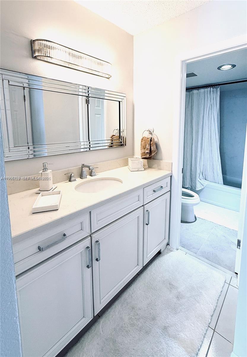 QUADOMAIN TOWER I AND IV - Residential