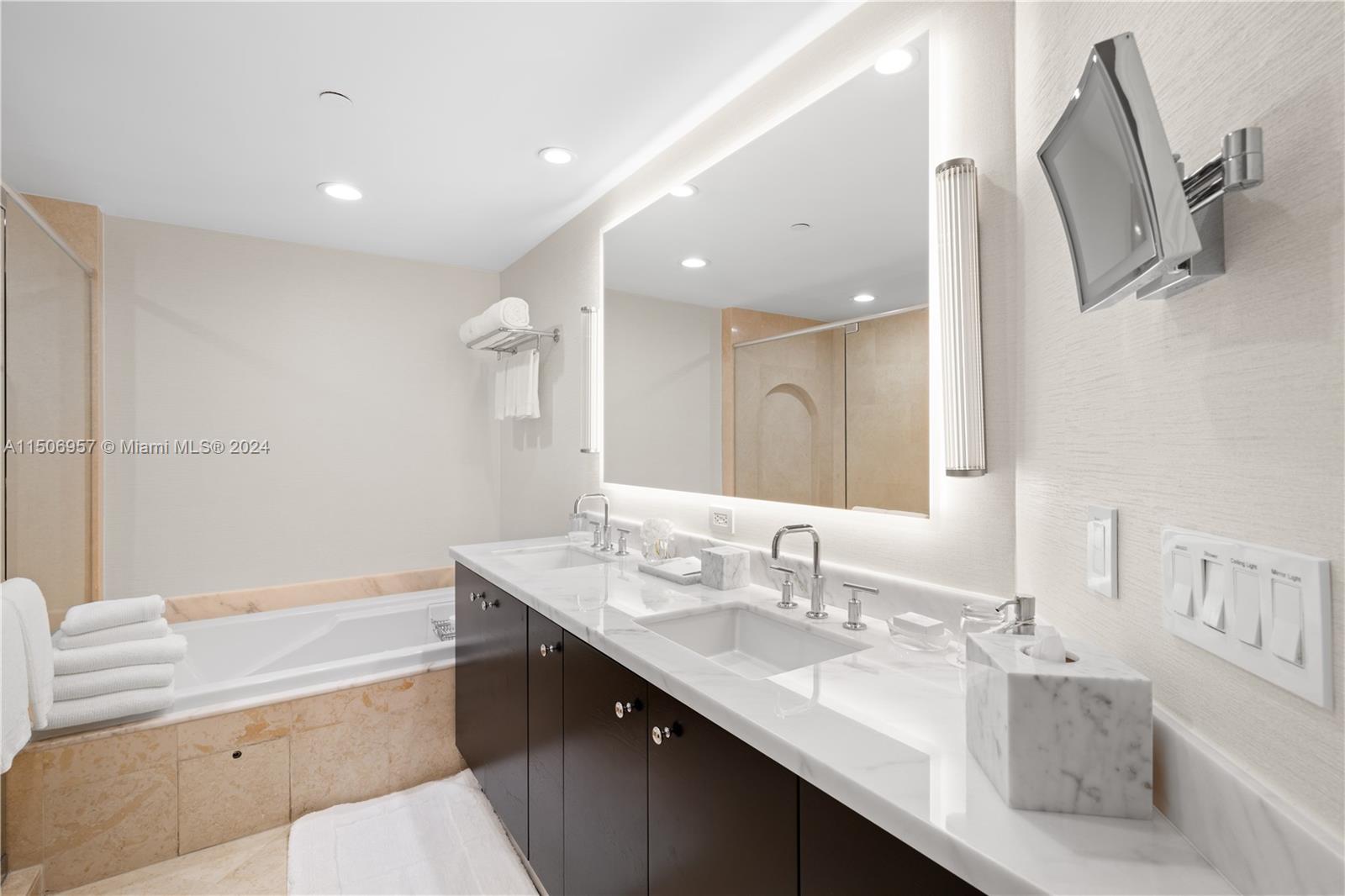 ACQUALINA OCEAN RESIDENCE - Residential