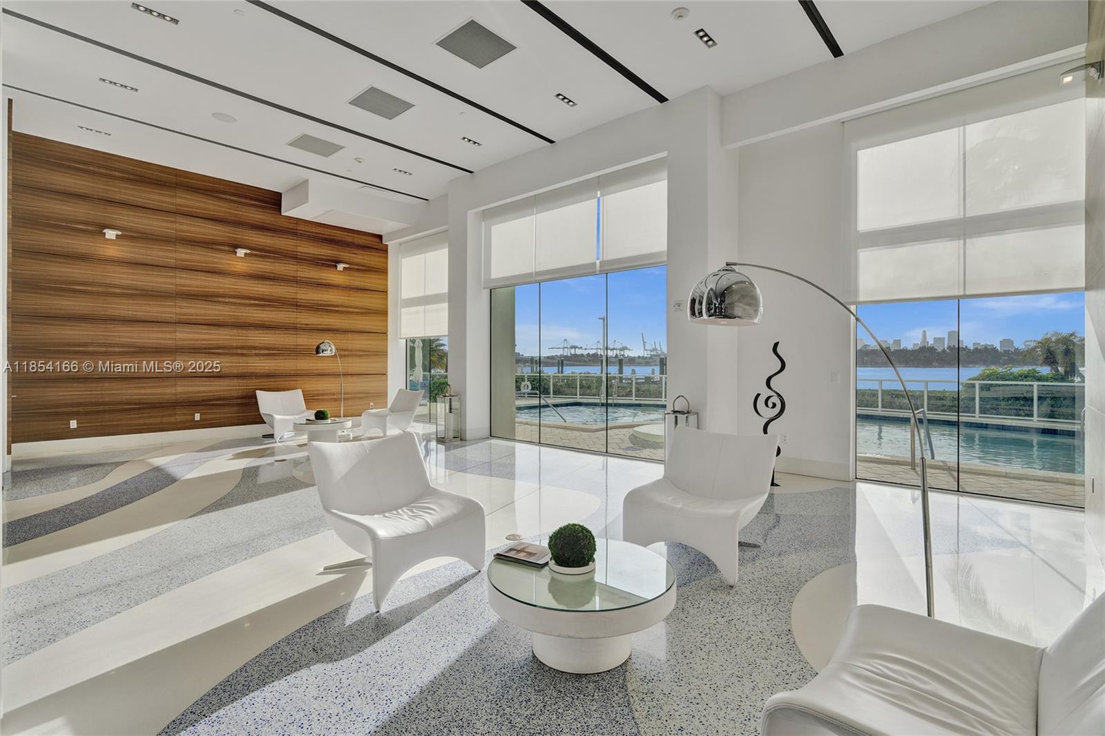 650 West Ave 1408