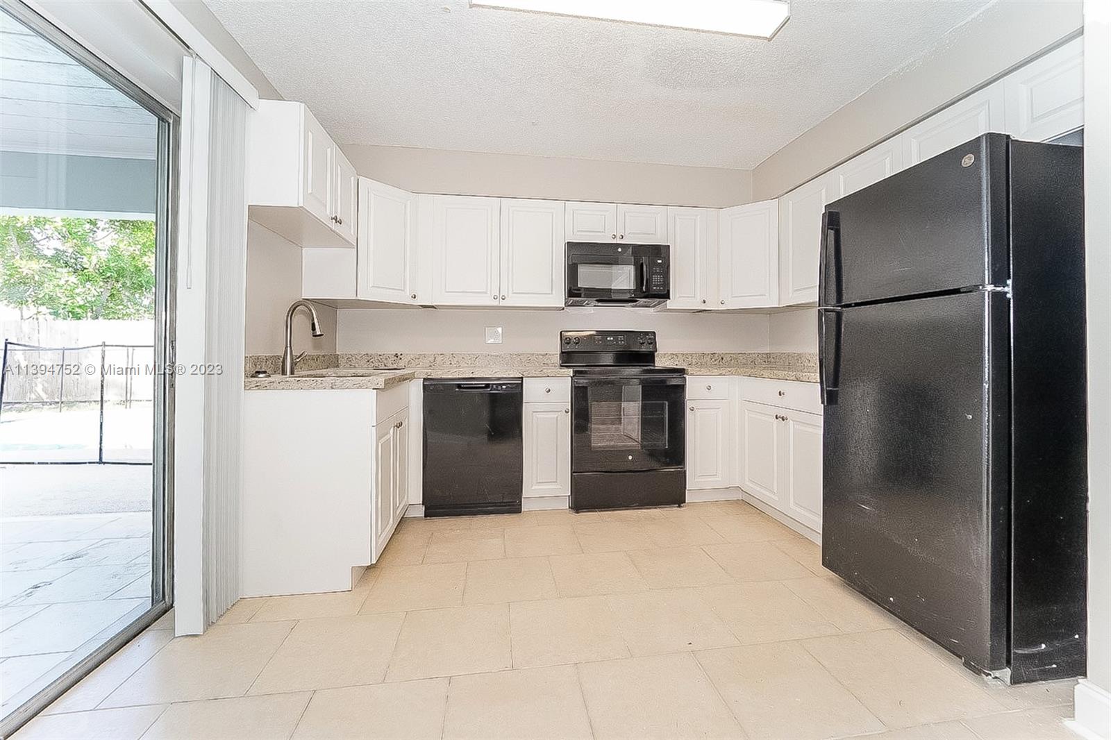 ORIOLE-MARGATE SEC 4 - Residential Lease