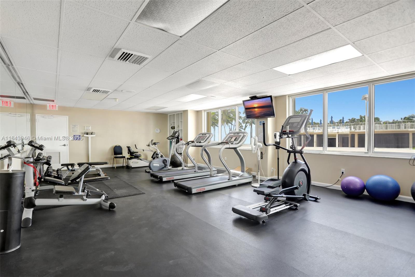 SEA MONARCH CONDO - Residential