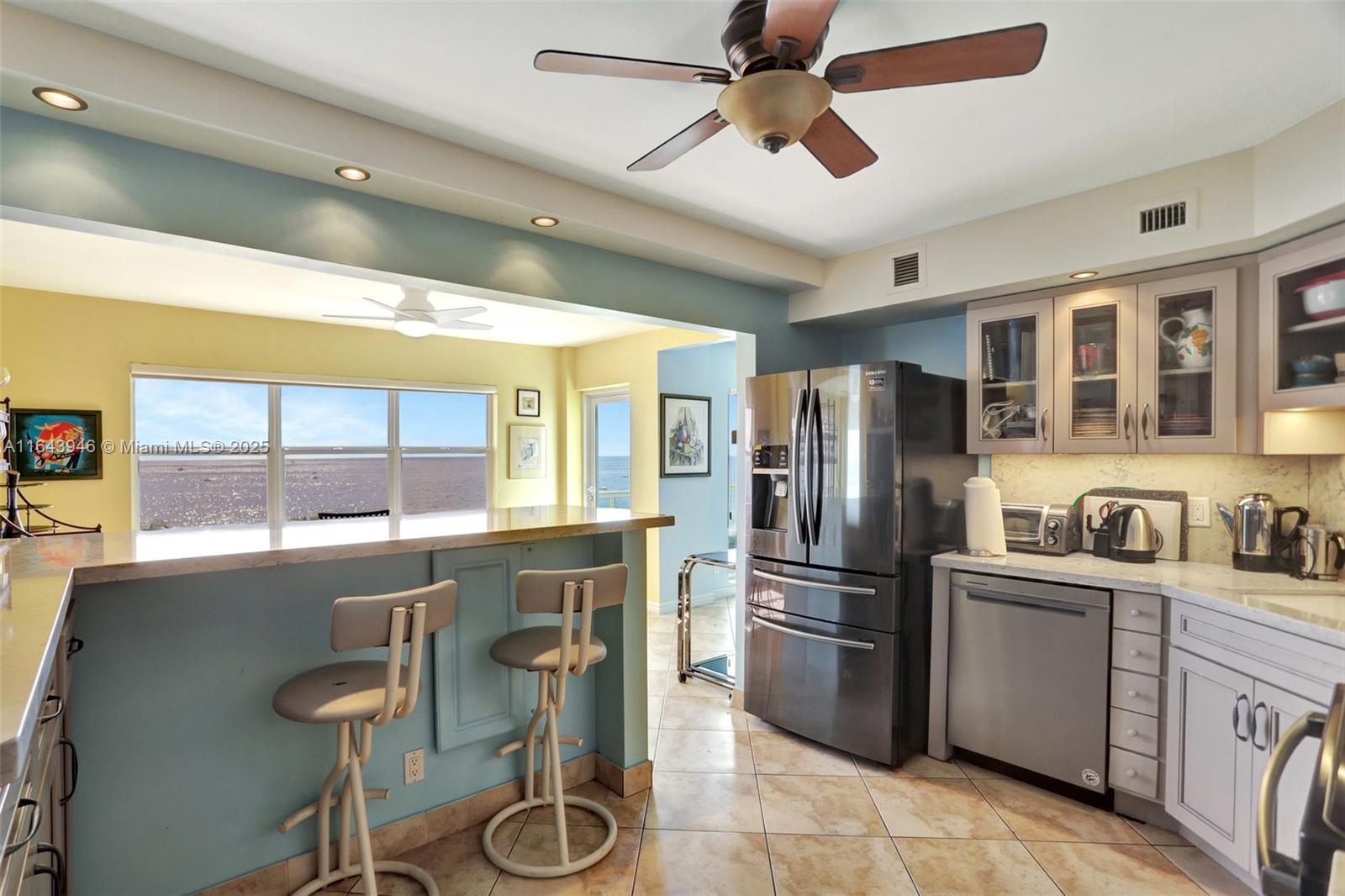 SEA MONARCH CONDO - Residential