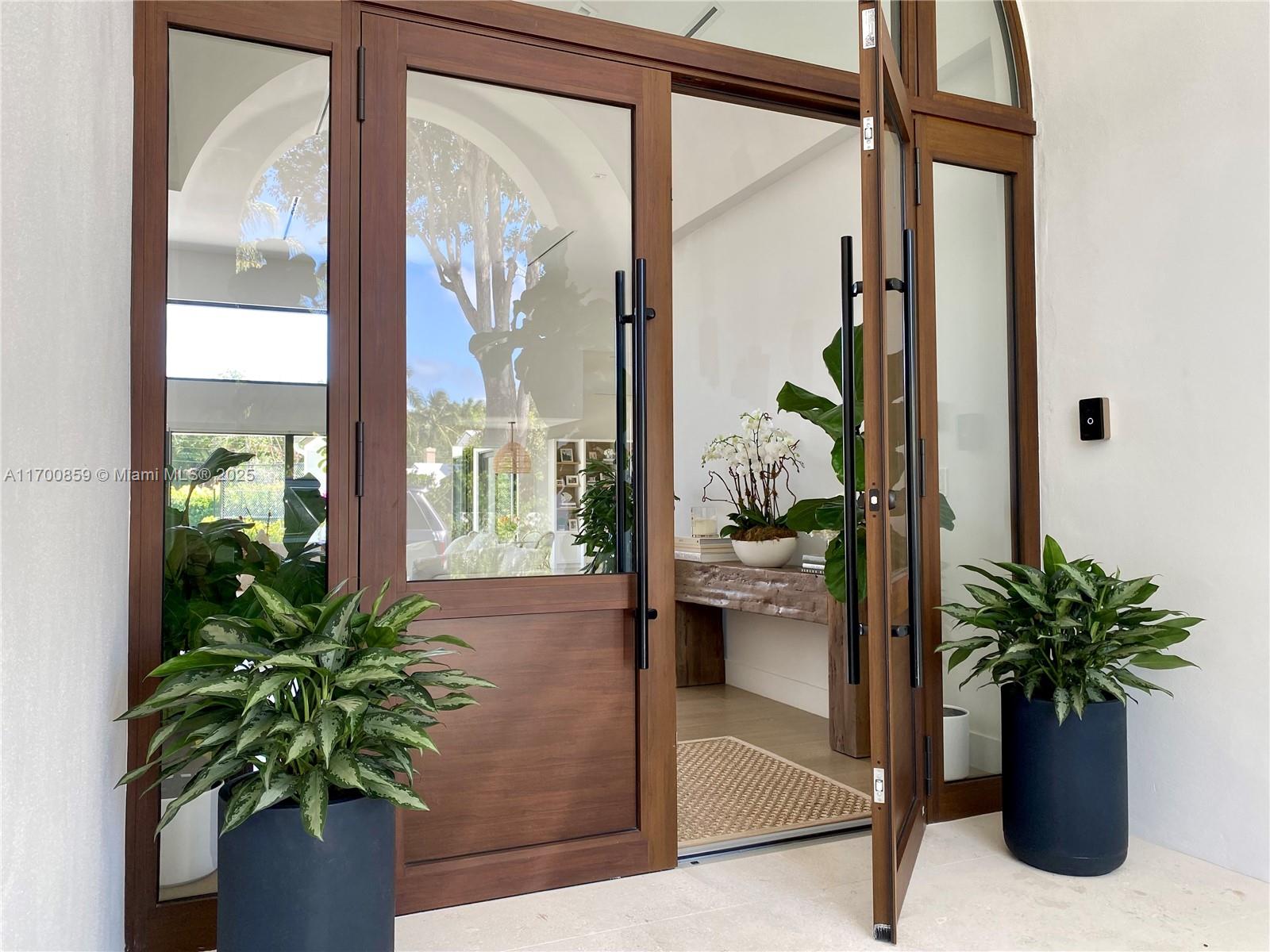 COCOA PLUM ESTS - Residential