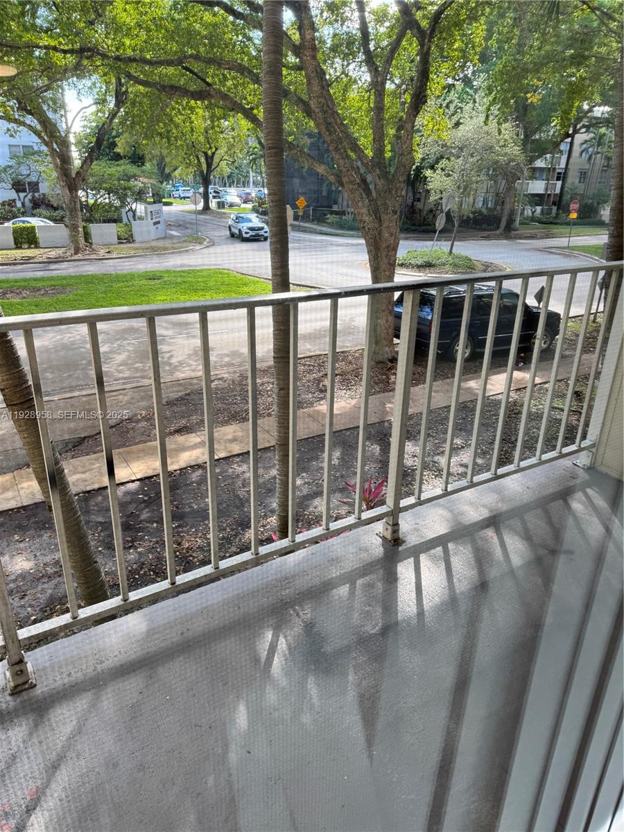 BAYVIEW PALMS CONDO - Residential Lease