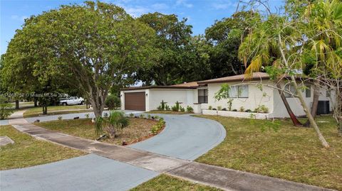 Single Family Residence in Fort Lauderdale FL 3821 10th St St.jpg