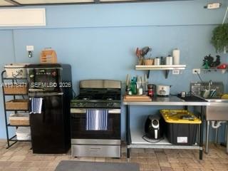 SUNRISE POINT REV - Residential Lease