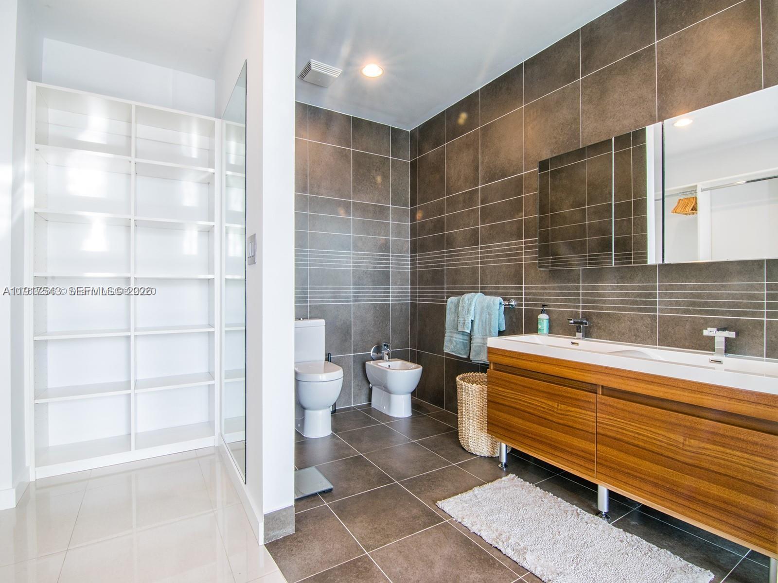 ARTEPARK SOUTH CONDO - Residential