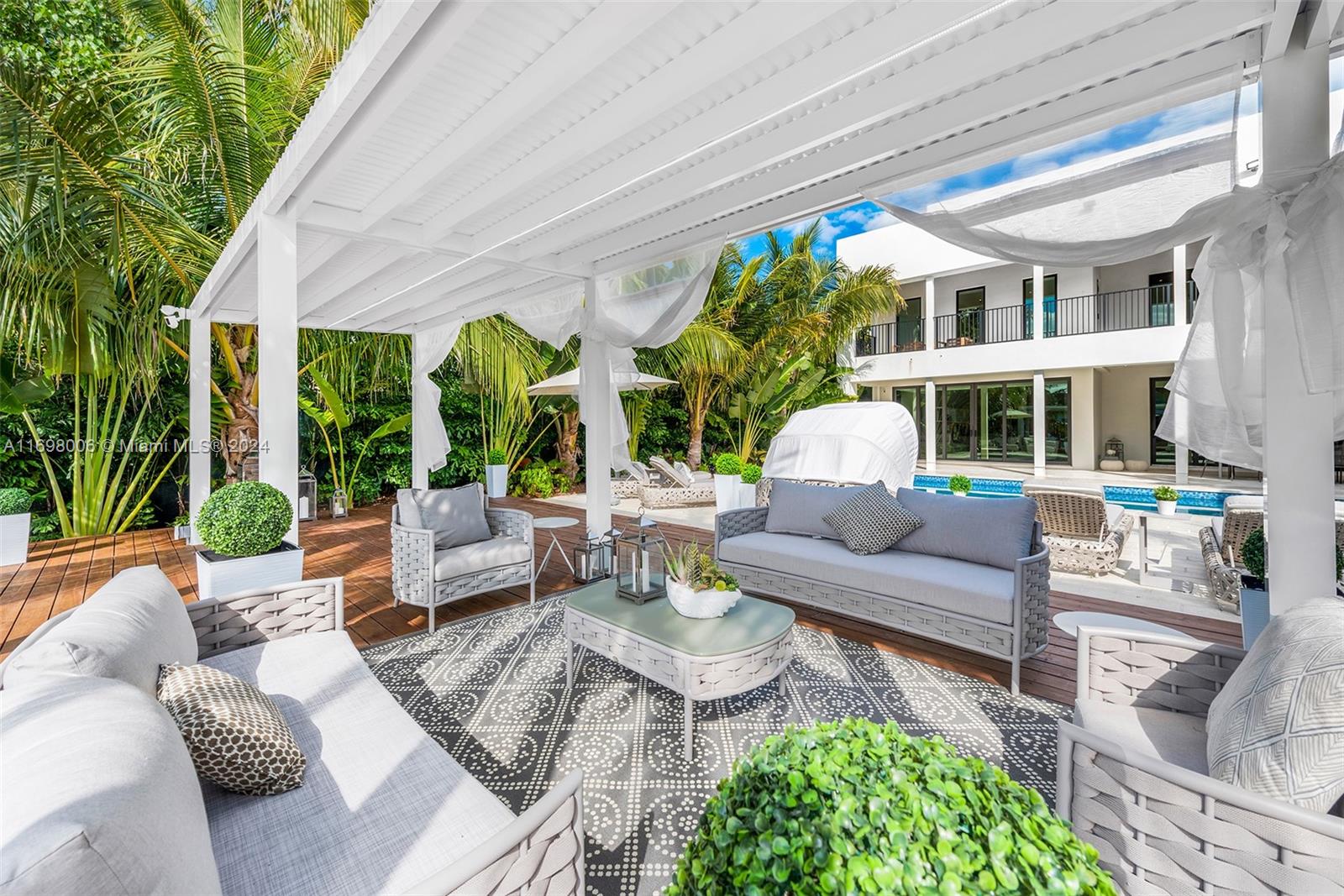 3734 Chase Ave, Miami Beach, Miami-Dade County, Florida - 8 Bedrooms  
9 Bathrooms - 