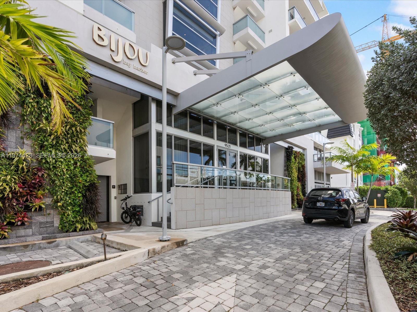 BAY HARBOUR ISLAND - Residential Lease