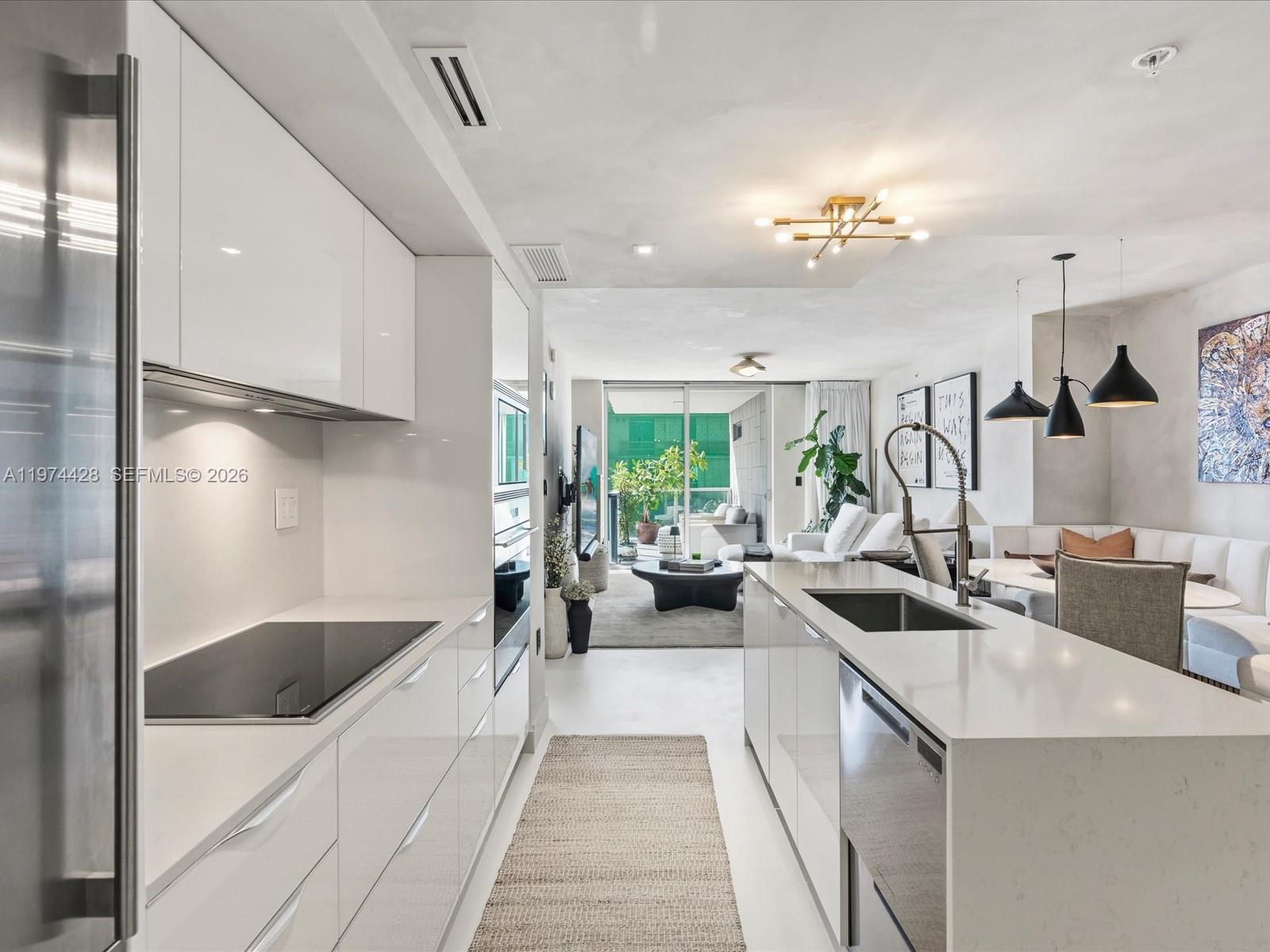 BAY HARBOUR ISLAND - Residential Lease