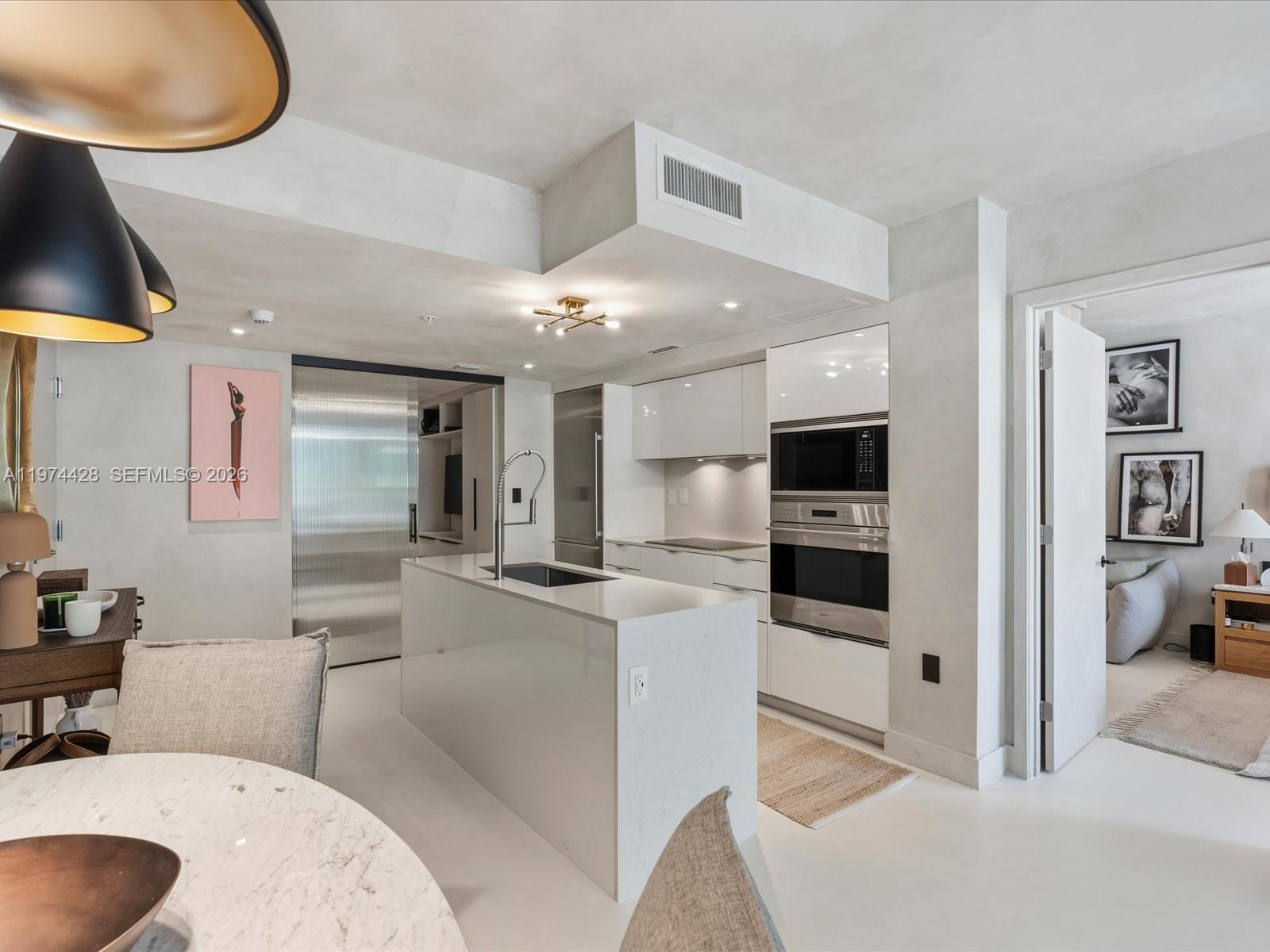 BAY HARBOUR ISLAND - Residential Lease