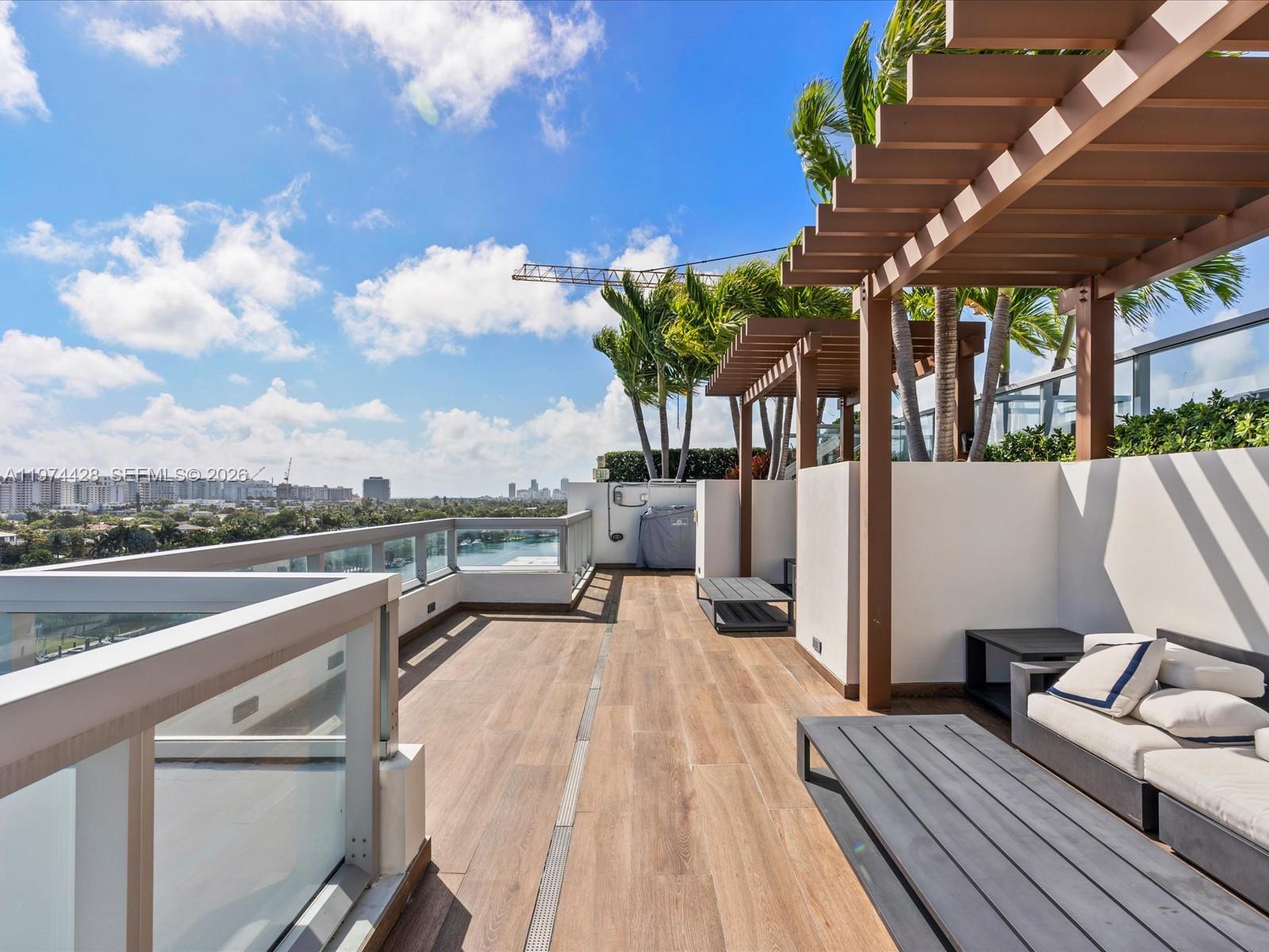 BAY HARBOUR ISLAND - Residential Lease