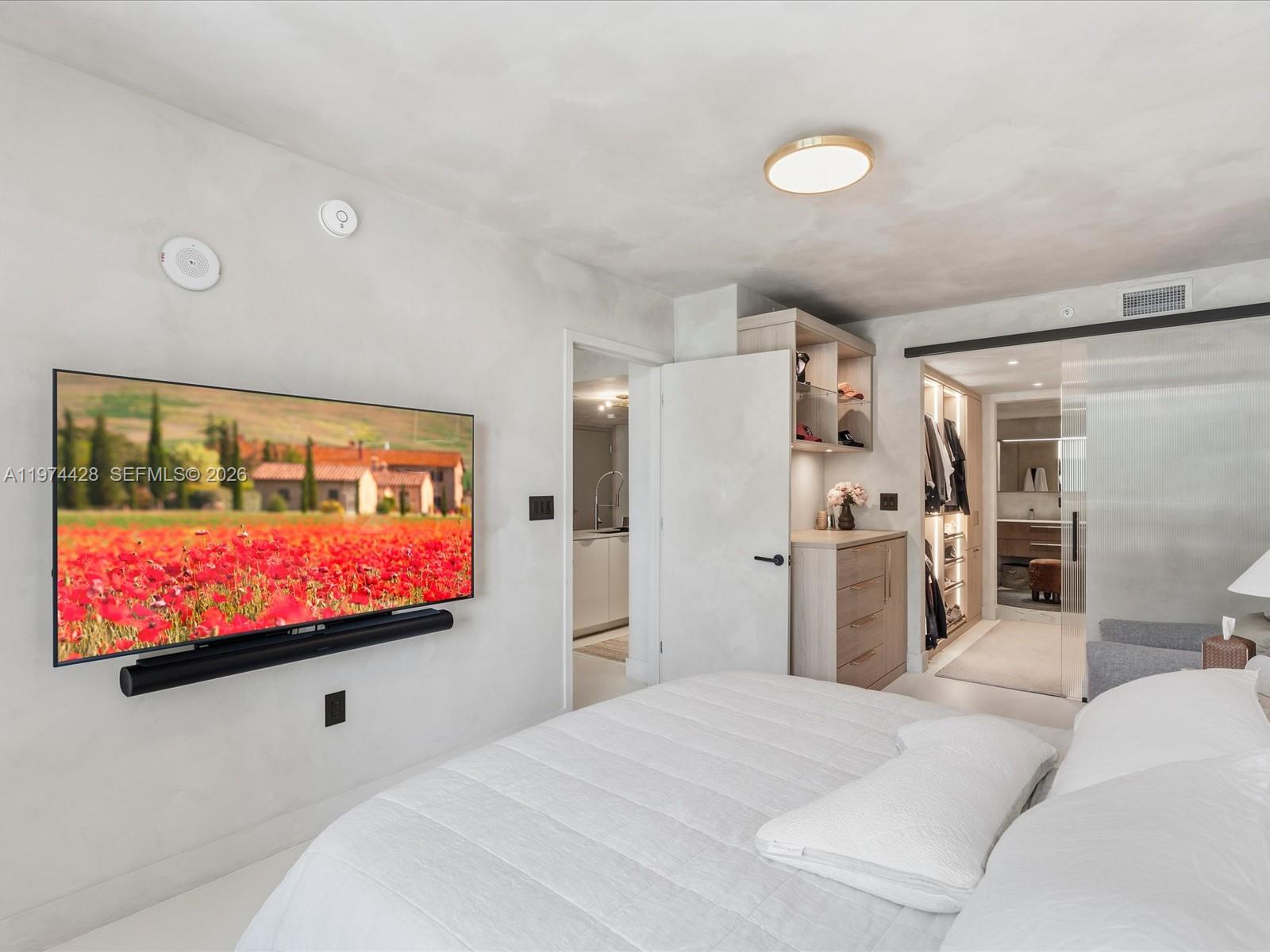 BAY HARBOUR ISLAND - Residential Lease