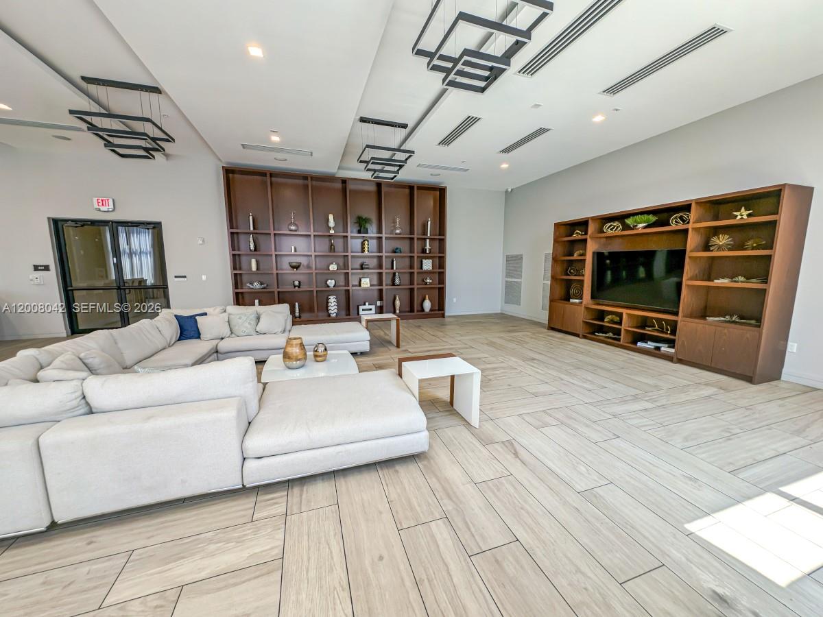 GRAND BAY NORTH - Residential