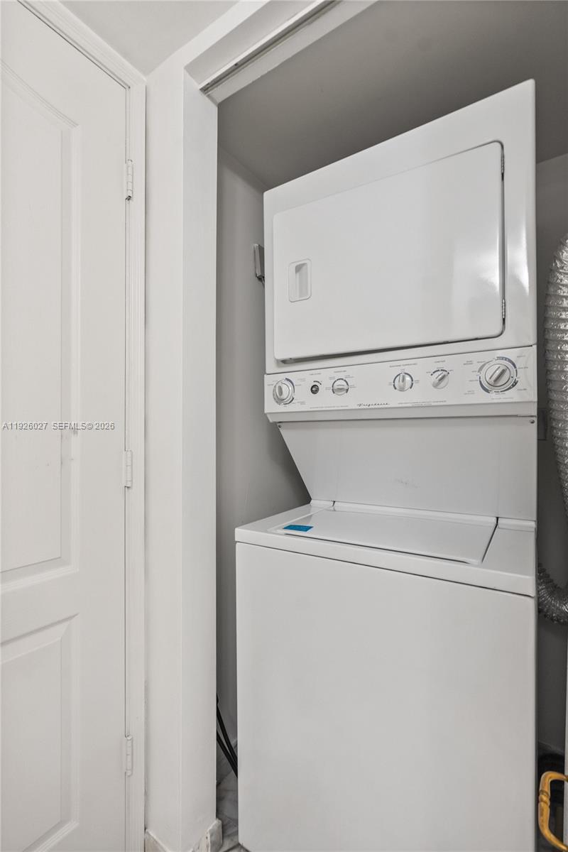 LEXCELLENCE CONDO - Residential