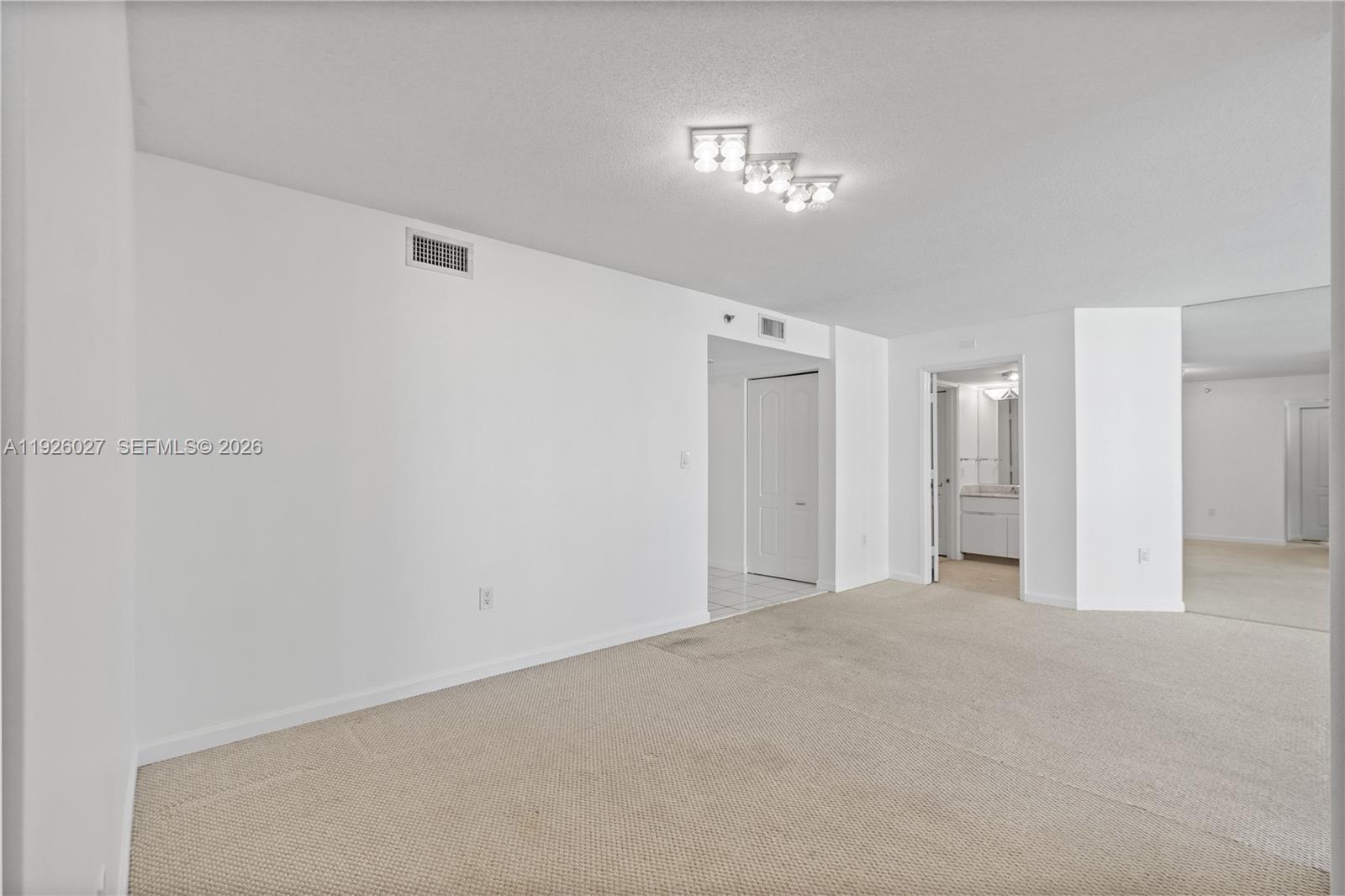 LEXCELLENCE CONDO - Residential