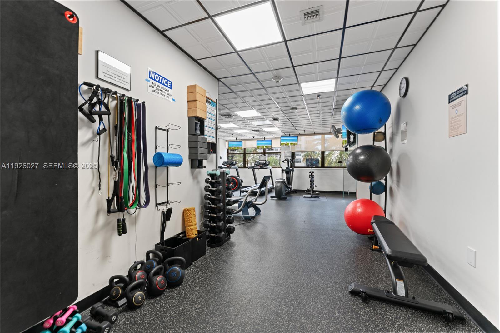 LEXCELLENCE CONDO - Residential