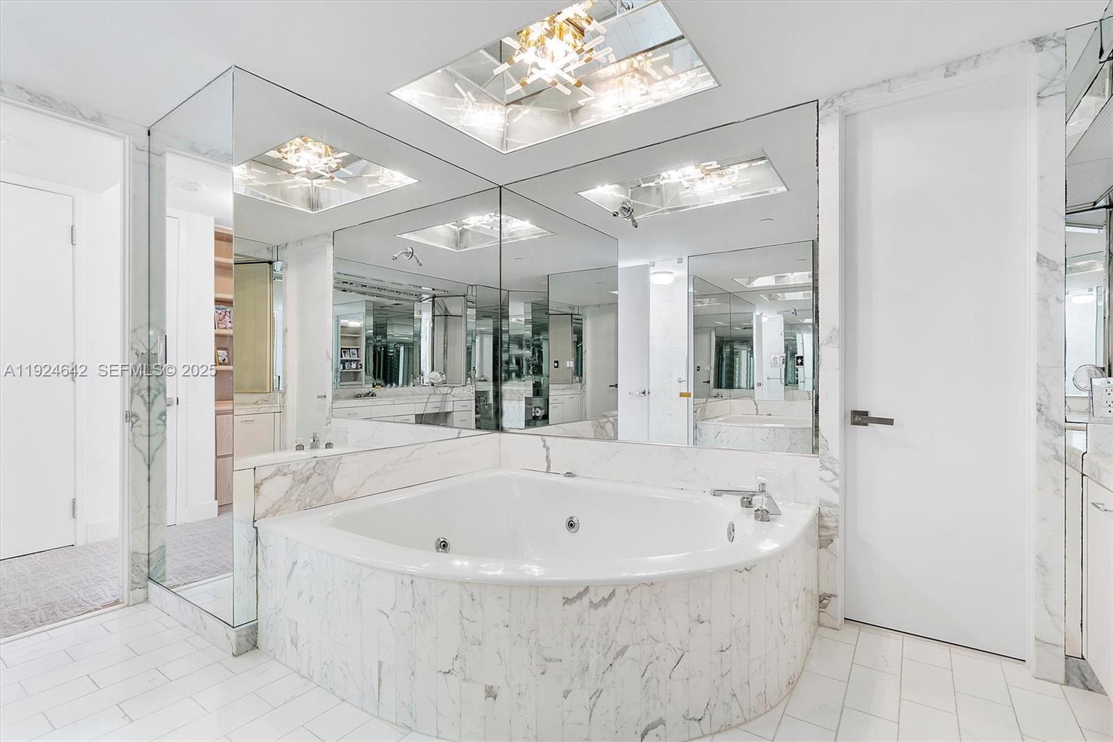 MARINA TOWER CONDO - Residential