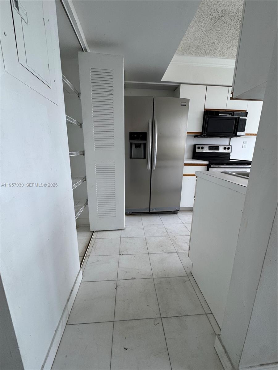 Mystic Pointe Tower 600 - Residential