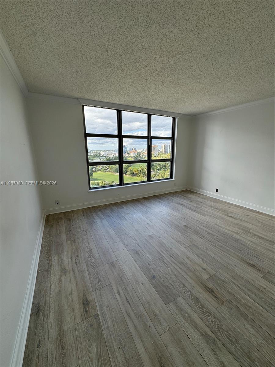 Mystic Pointe Tower 600 - Residential