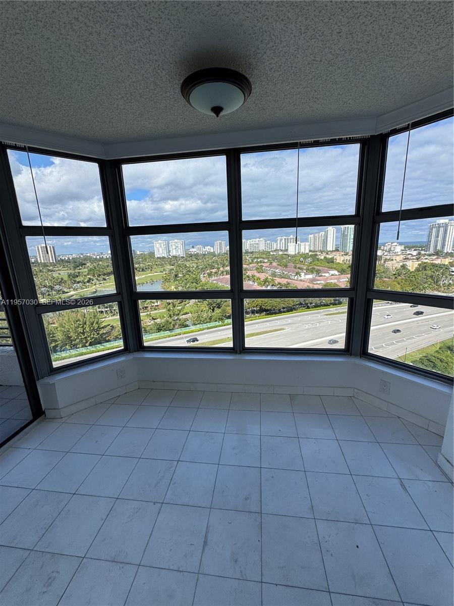 Mystic Pointe Tower 600 - Residential