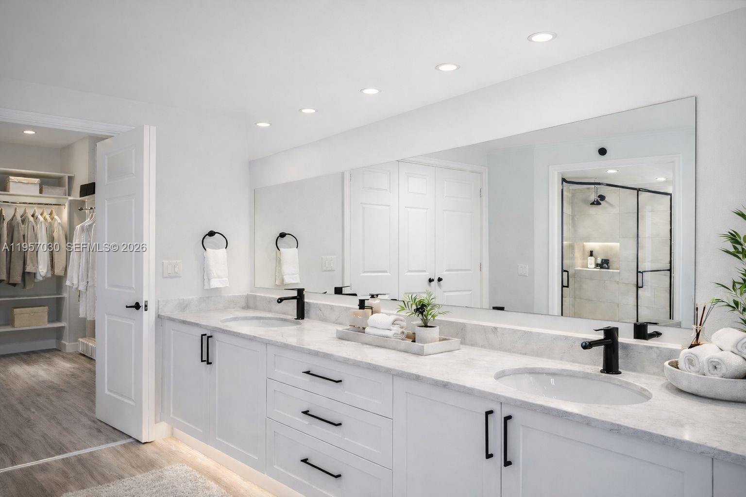 Mystic Pointe Tower 600 - Residential