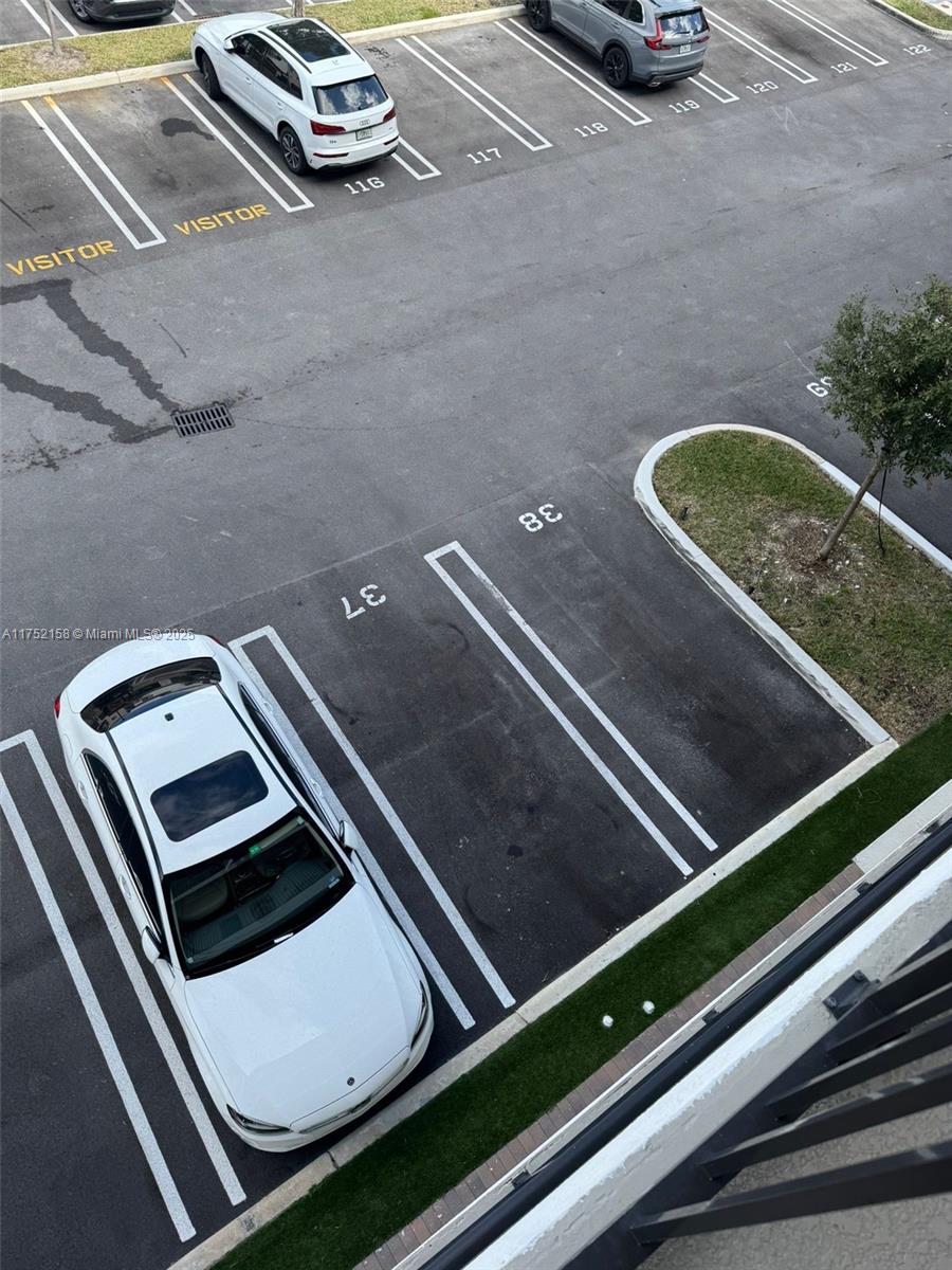DOWNTOWN DORAL SOUTH PHAS - Residential
